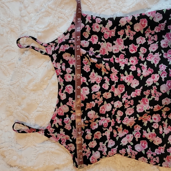 No boundaries 90s floral spaghetti strap dress - Picture 6 of 6